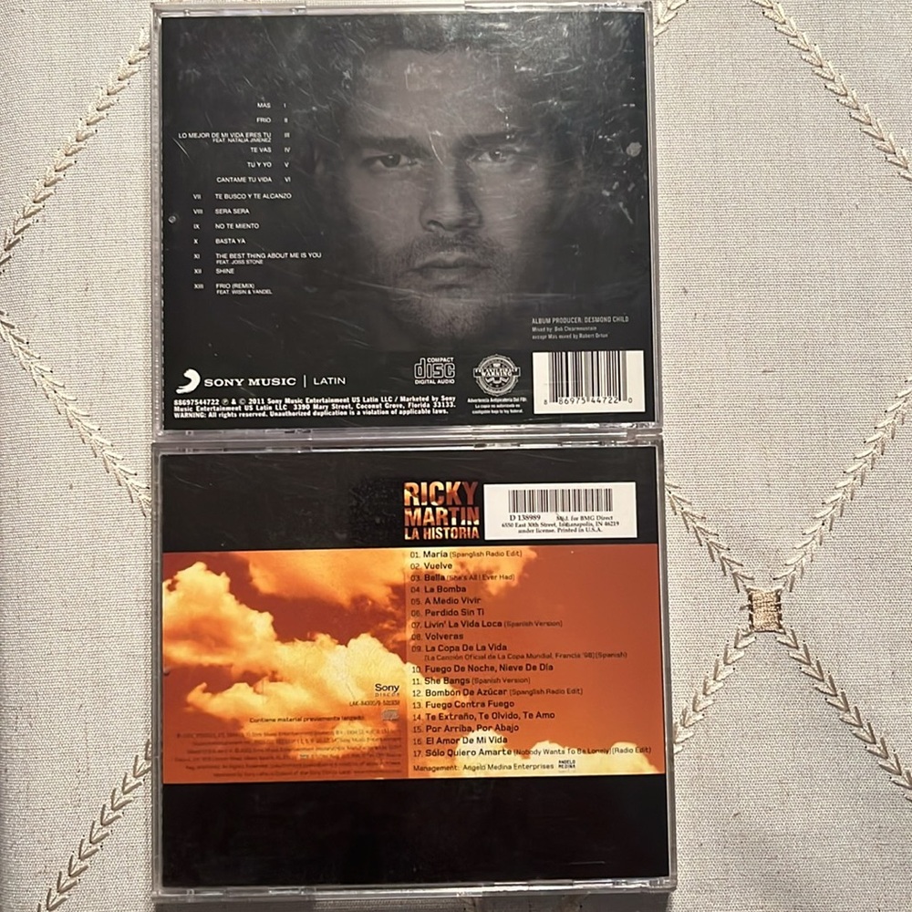Ricky Martin bundle - Picture 2 of 2